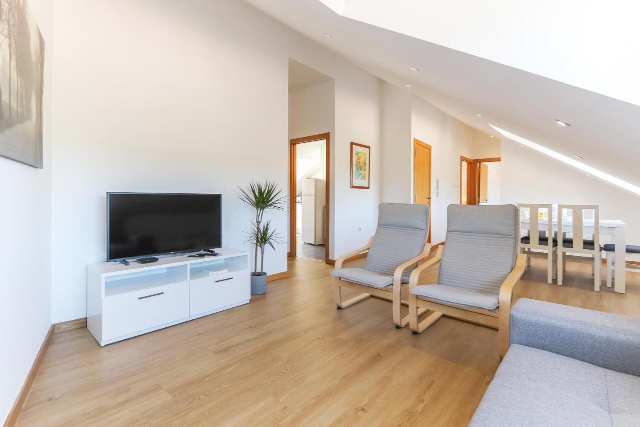 Vita Portucale ! Concept Apartment Campo Ourique Lisbon Luaran gambar