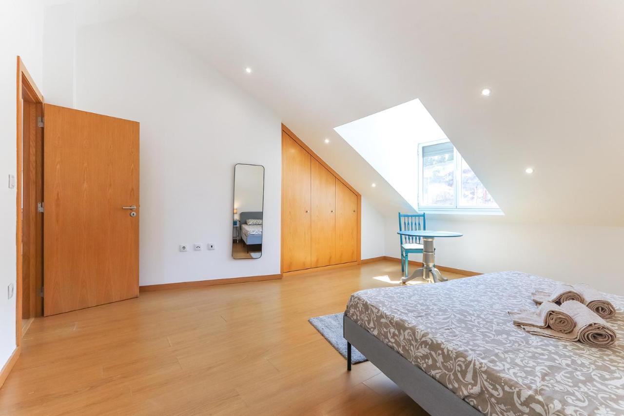 Vita Portucale ! Concept Apartment Campo Ourique Lisbon Luaran gambar