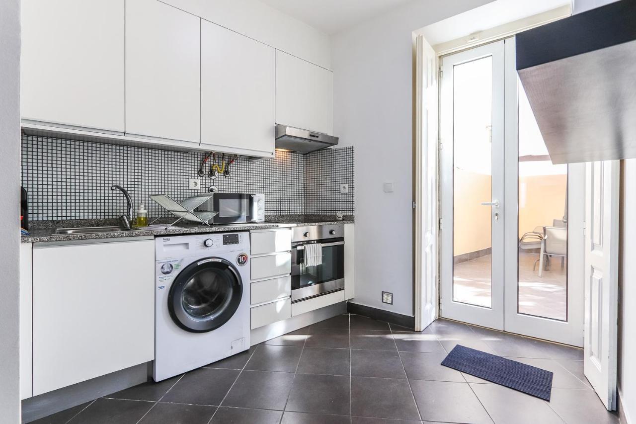 Vita Portucale ! Concept Apartment Campo Ourique Lisbon Luaran gambar