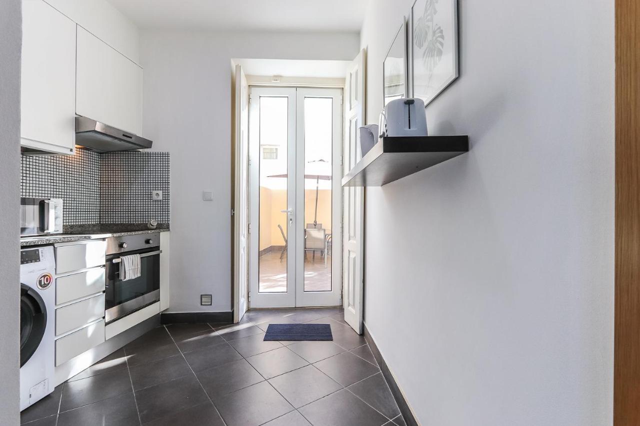 Vita Portucale ! Concept Apartment Campo Ourique Lisbon Luaran gambar
