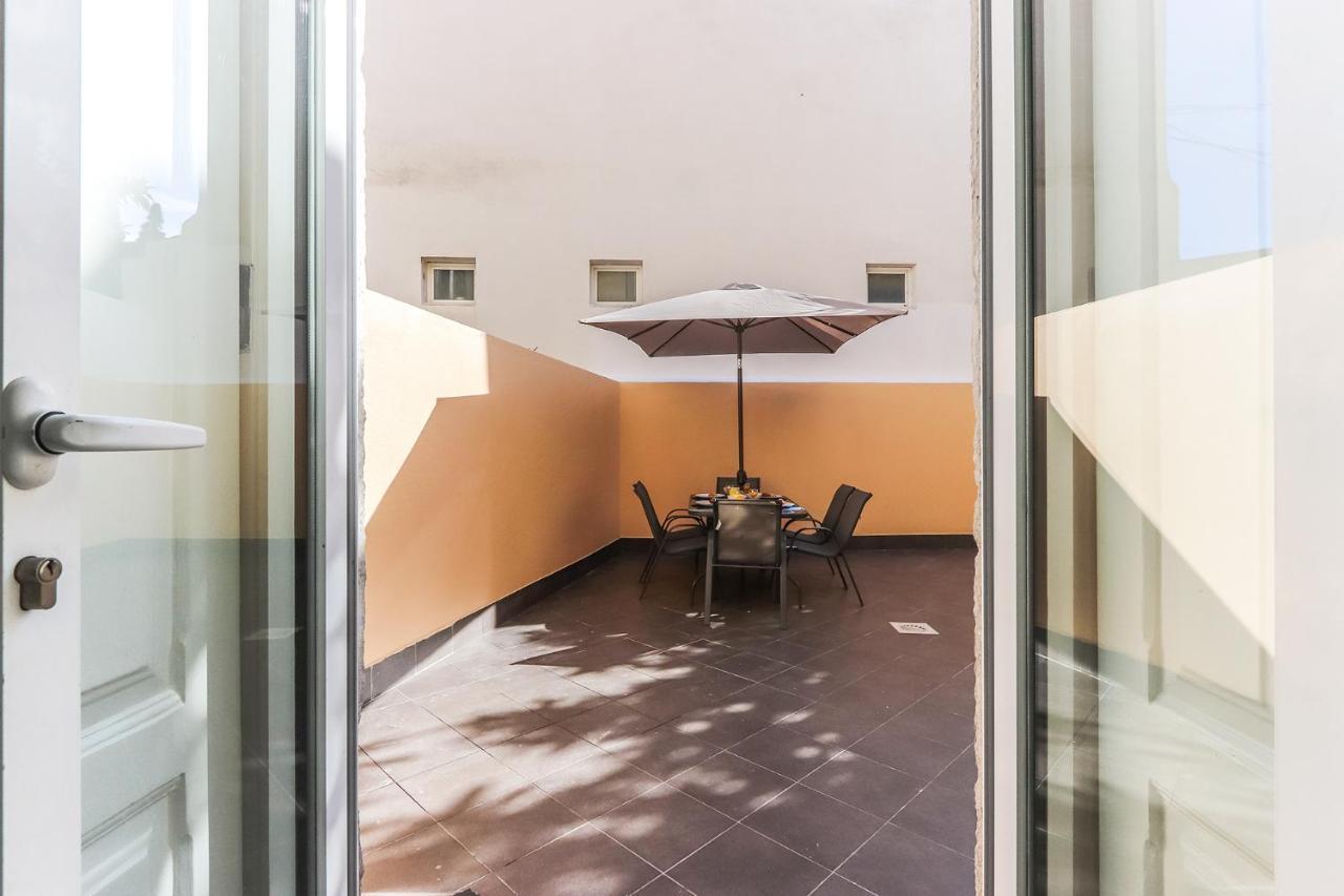 Vita Portucale ! Concept Apartment Campo Ourique Lisbon Luaran gambar