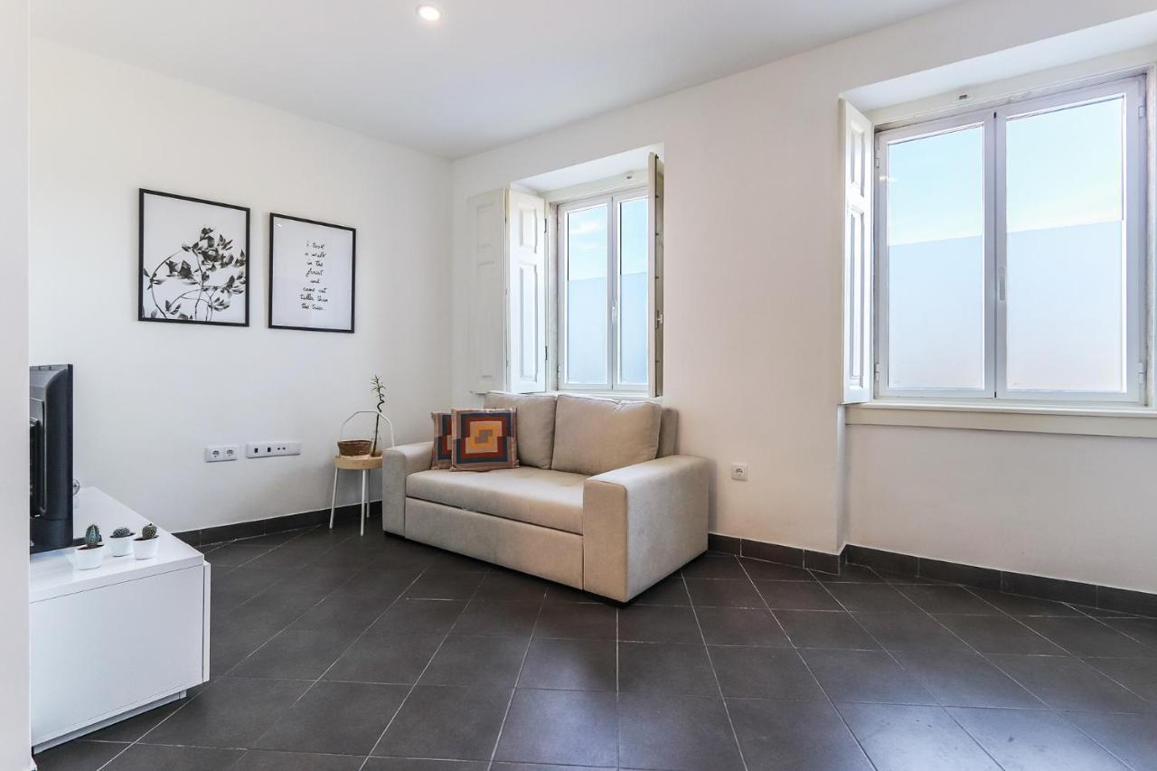Vita Portucale ! Concept Apartment Campo Ourique Lisbon Luaran gambar